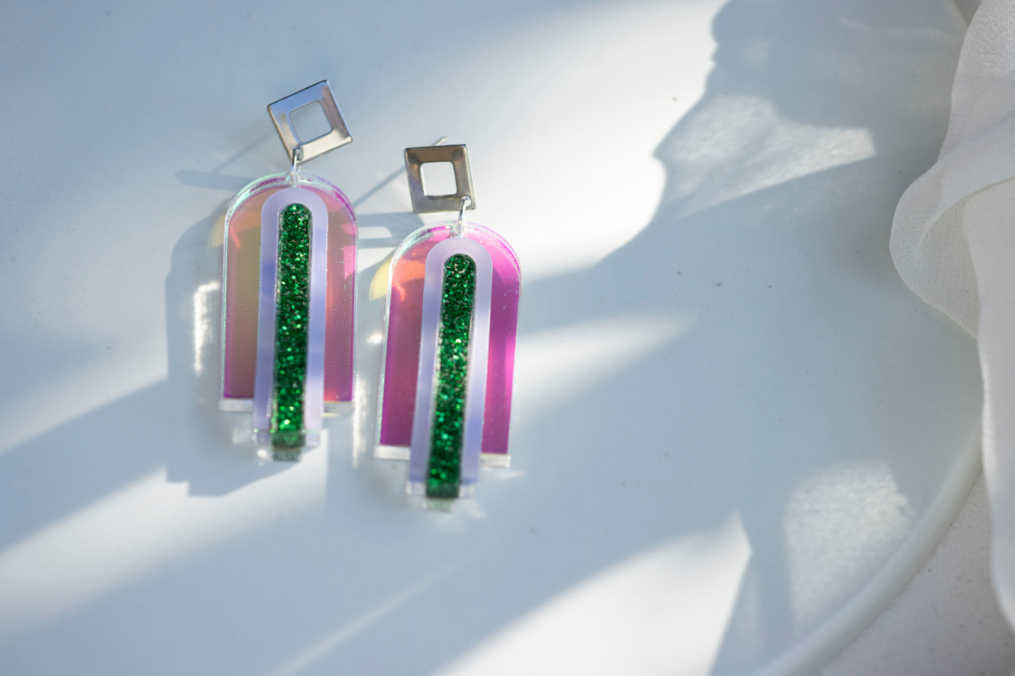 Leopard statement earrings made of acrylic with purple accents