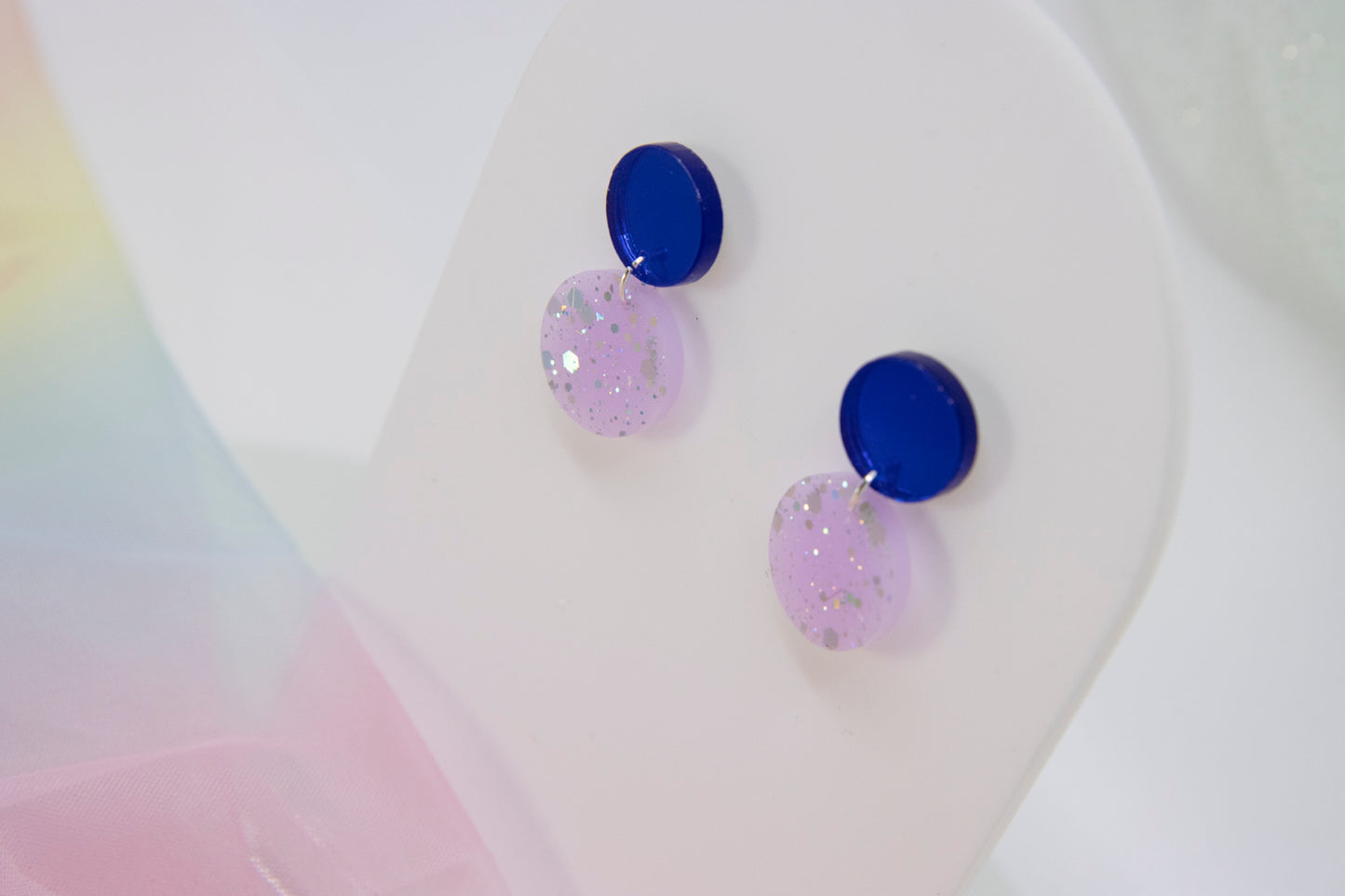 Royal blue ear stud "NENA" with hologlitter