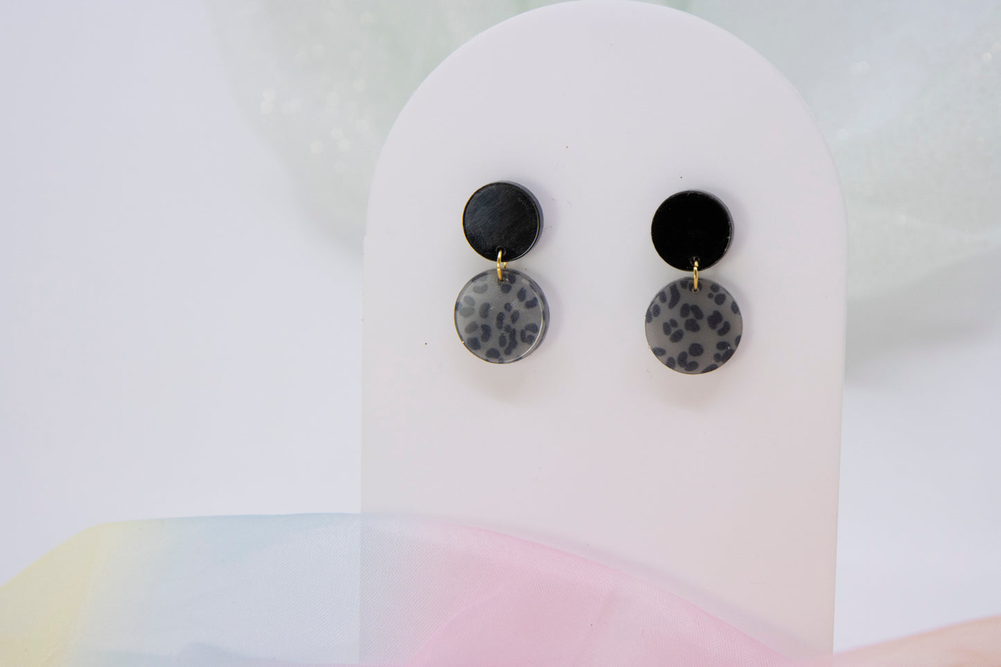 "NENA" LEO earrings in Loe design