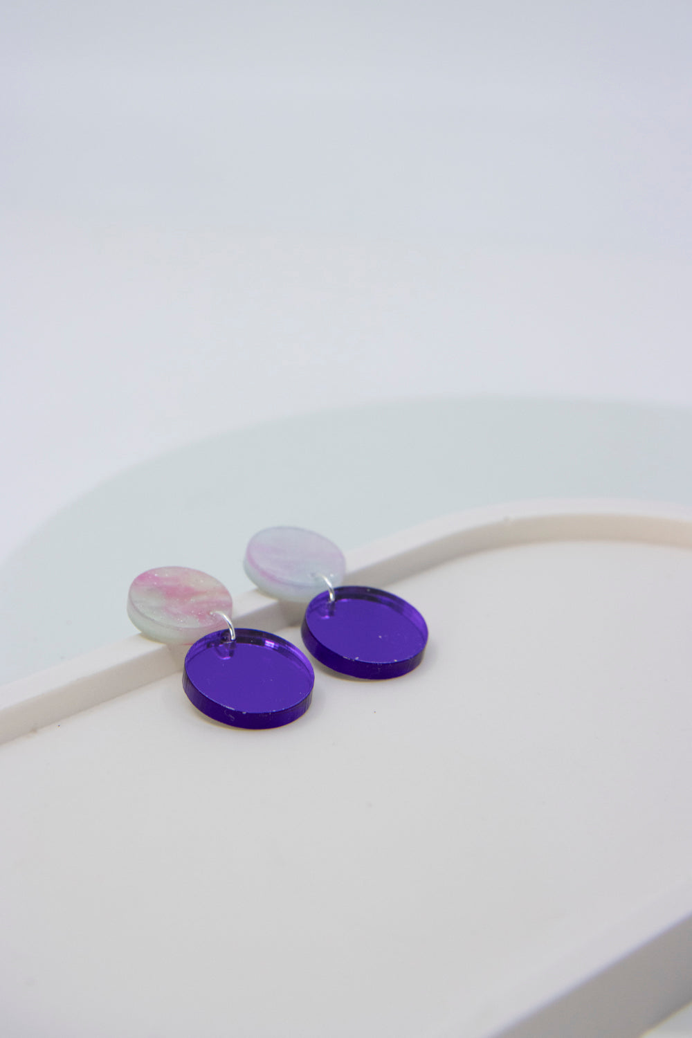 NENA earrings with mirror effect in deep purple