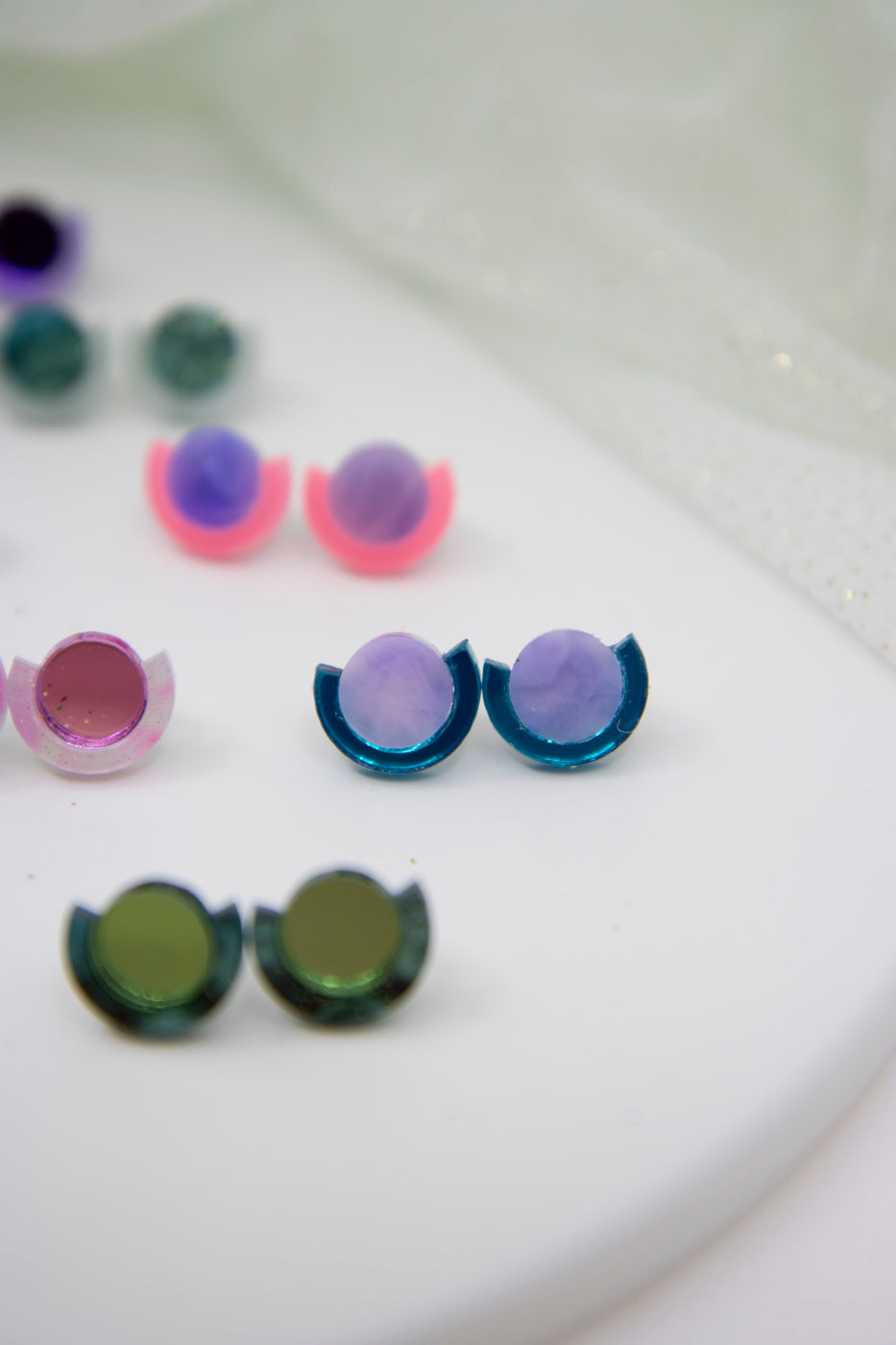 MINI Ohrstecker – Dezentes Design in in Lila auch für kleine Fashionistas