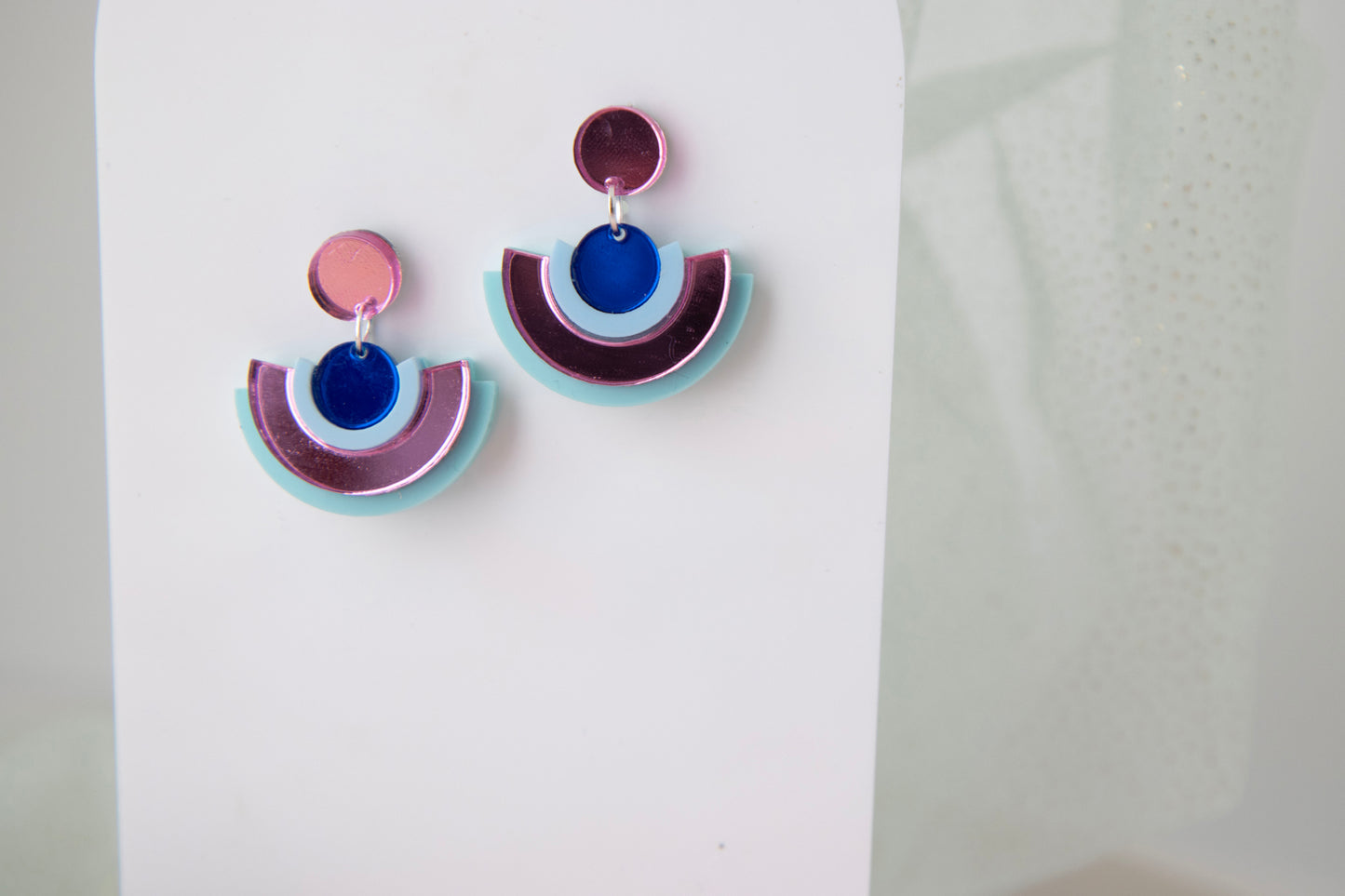 Individual ear studs "BINA ME" made of acrylic, lasered geometric