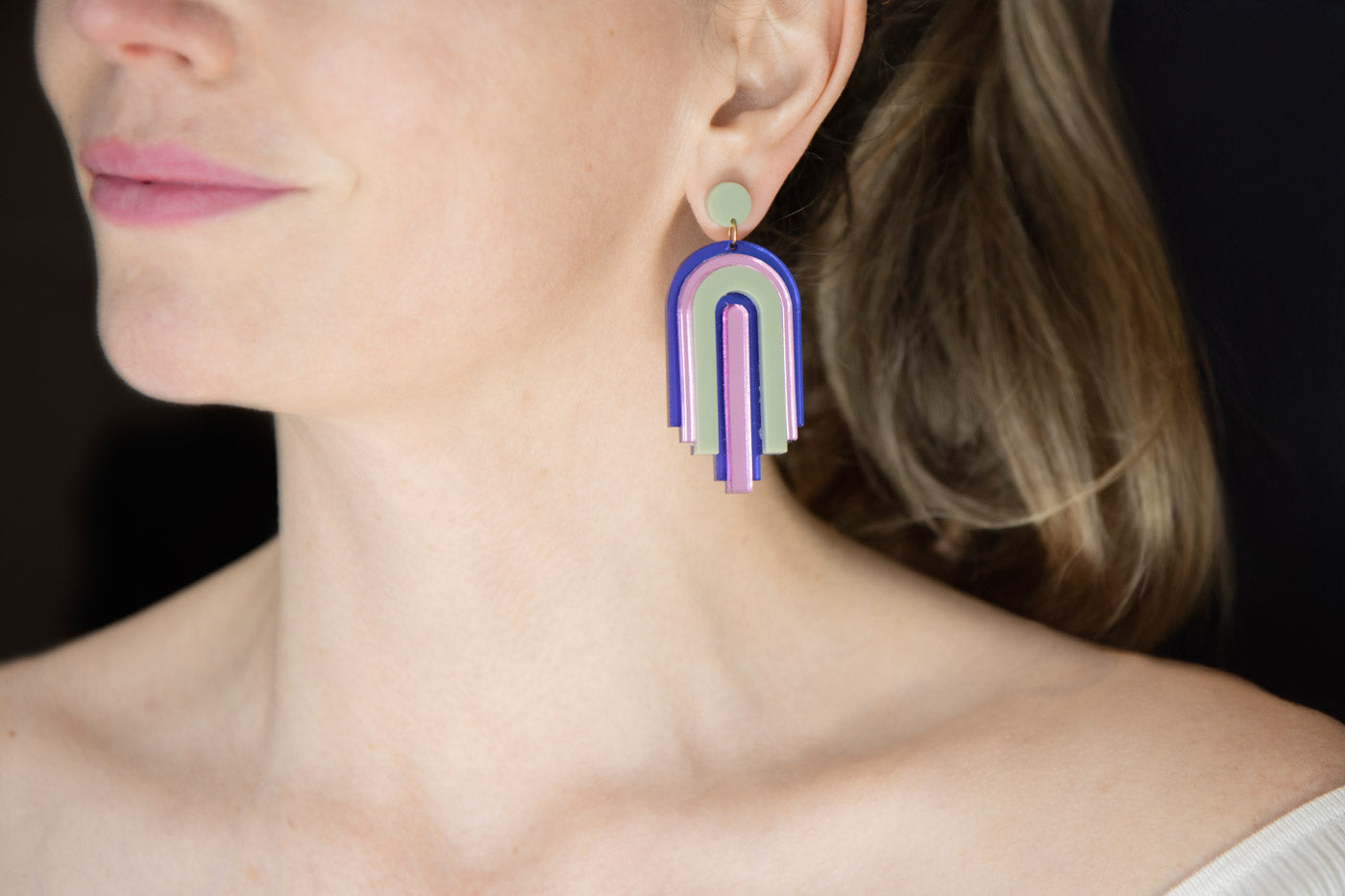 Geometrische Acryl Ohrringe – Spiegelblau & Spiegel Pink