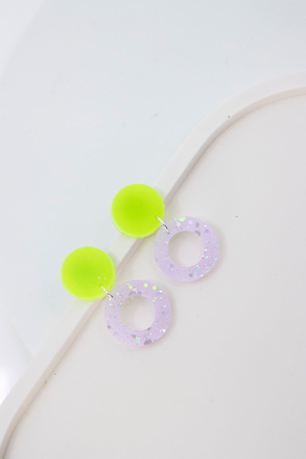 Ohrring "LENA" Neon-grün, glitter, geometrisch