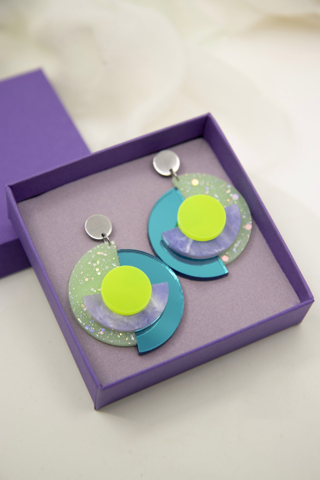 "RENA" ELECTRIC OhrStecker Neongrün & Petrol