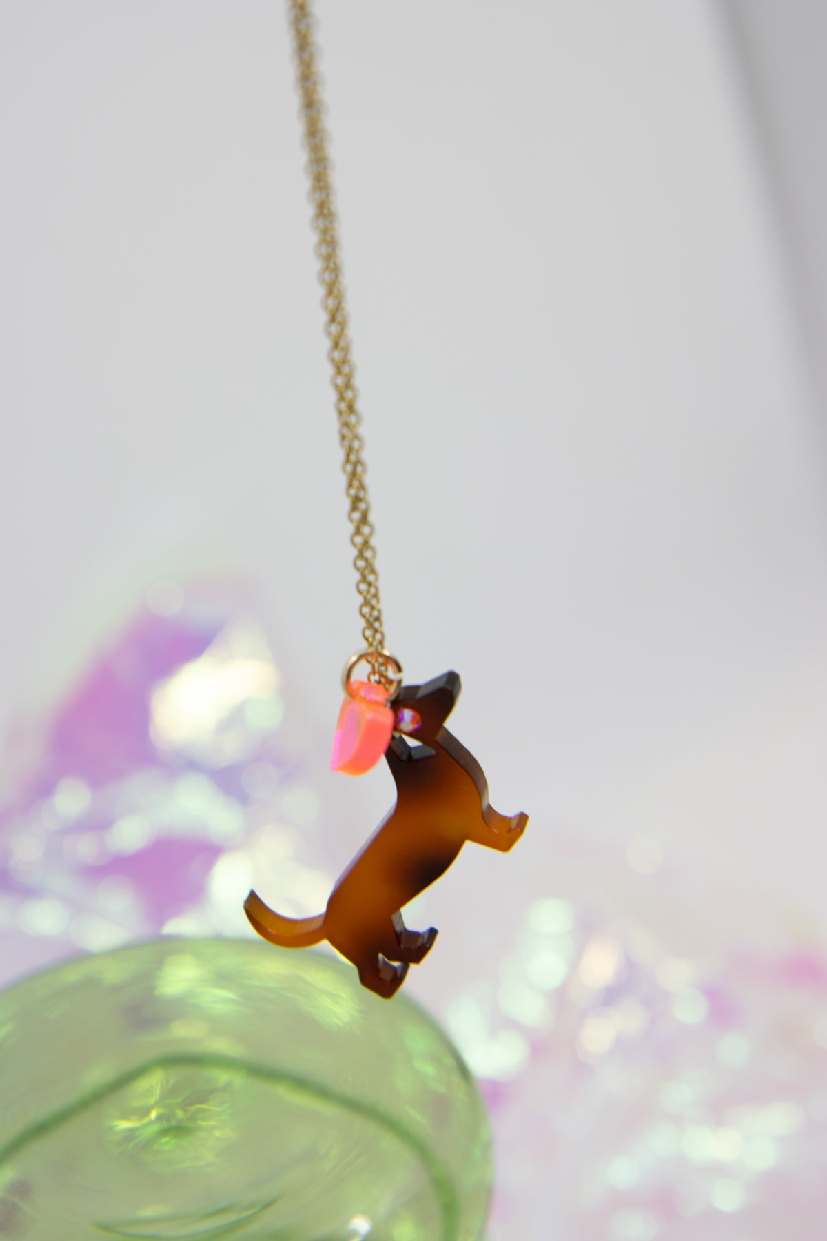 DACKEL Schmuck aus Acrylglas mit Strassauge