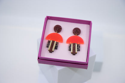 EMPIRE – Art Deco earrings in glitter green &amp; mirror orange