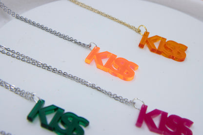 Worddrops KISS  – Statement Text kette aus Acrylglas