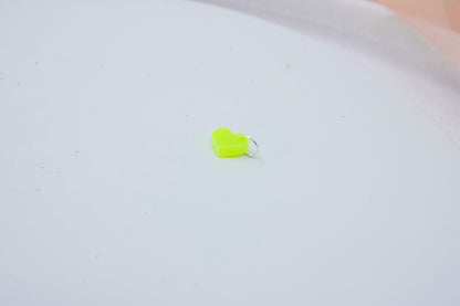NEON Mini Herz Anhänger aus Acrylglas – Leuchtendes Design