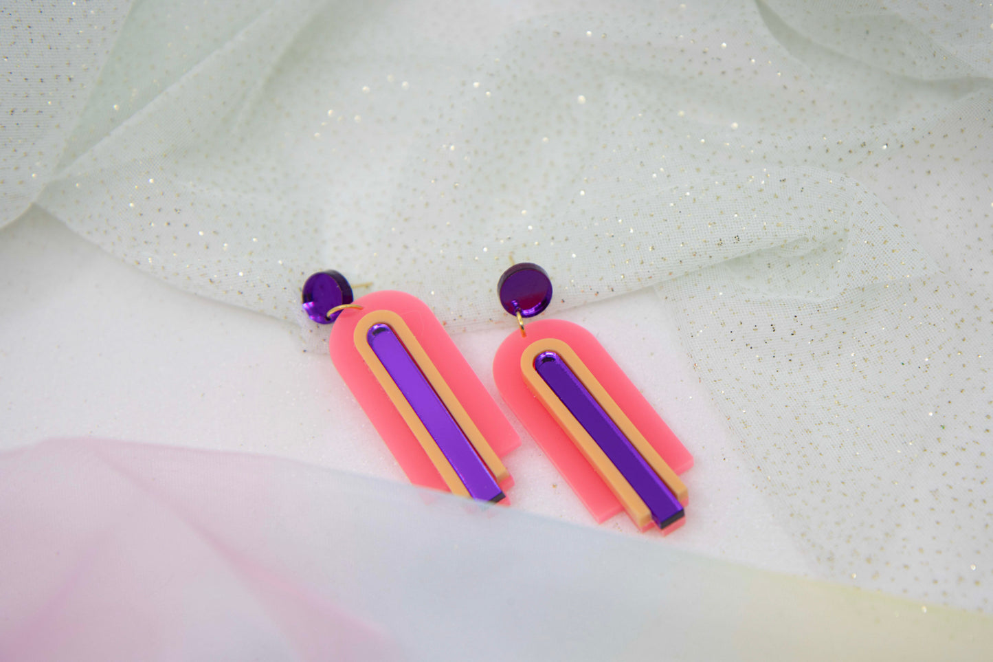 Geometrische statement Ohrstecker Leuchtend, frisch "GINA" – Neon Pink
