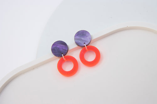 LENA geometrische Ohrstecker in Neonpink aus Acrylglas