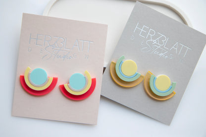 Geometrische Ohrstecker "PINA" aus Neon-Acryl