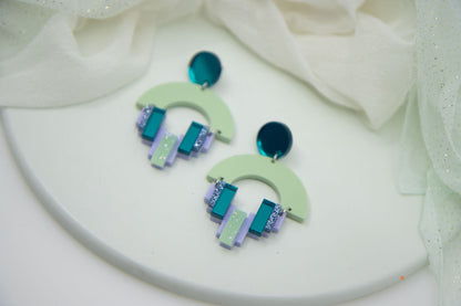 Royal blue ear stud "NENA" with hologlitter