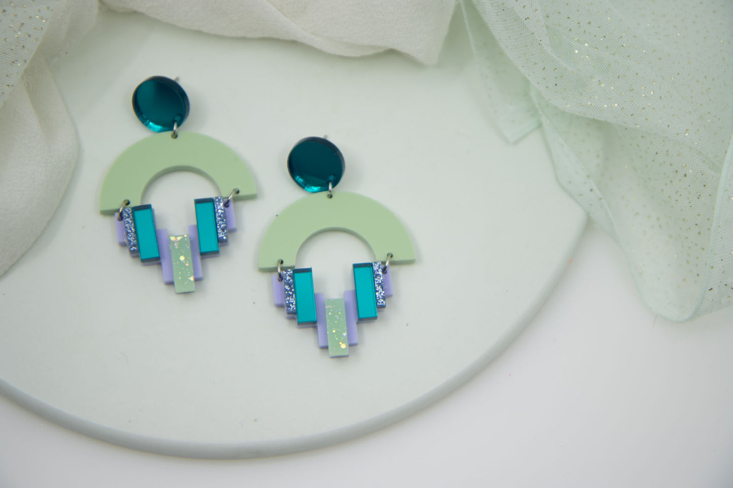 Royal blue ear stud "NENA" with hologlitter